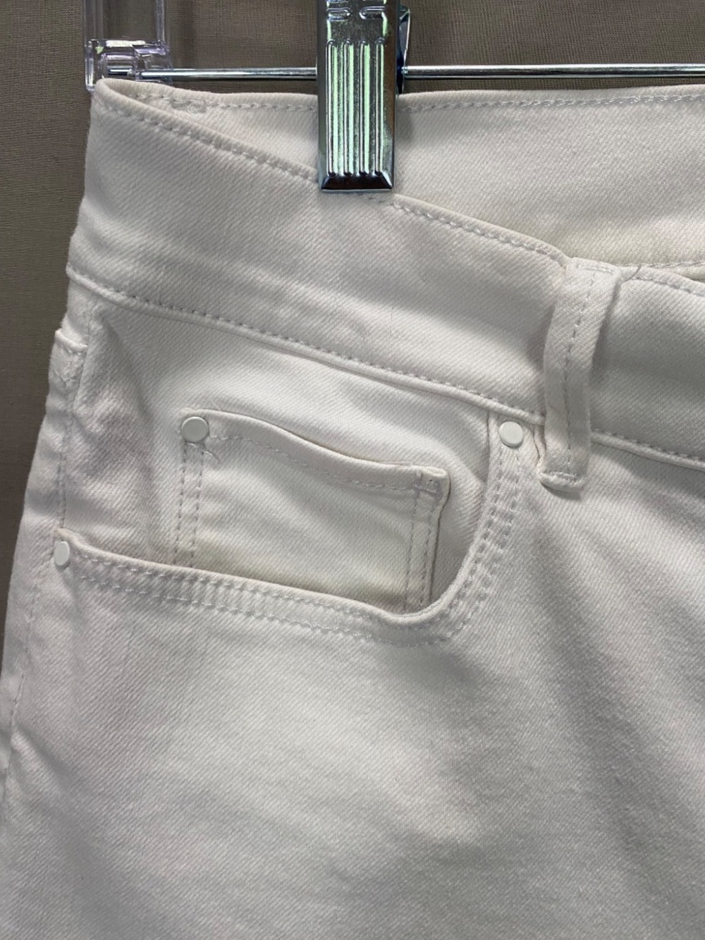 Ann Taylor The Skinny Crop Jeans White - Women's Size 6 - Picture 3 of 8